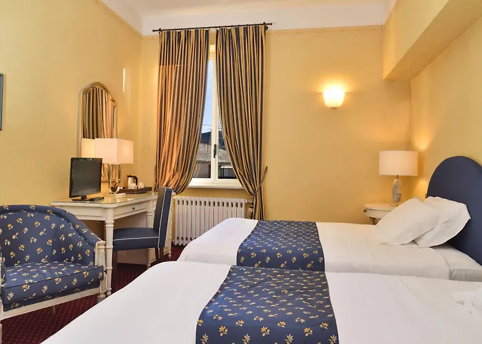 Hotel Firenze E Continentale 4*